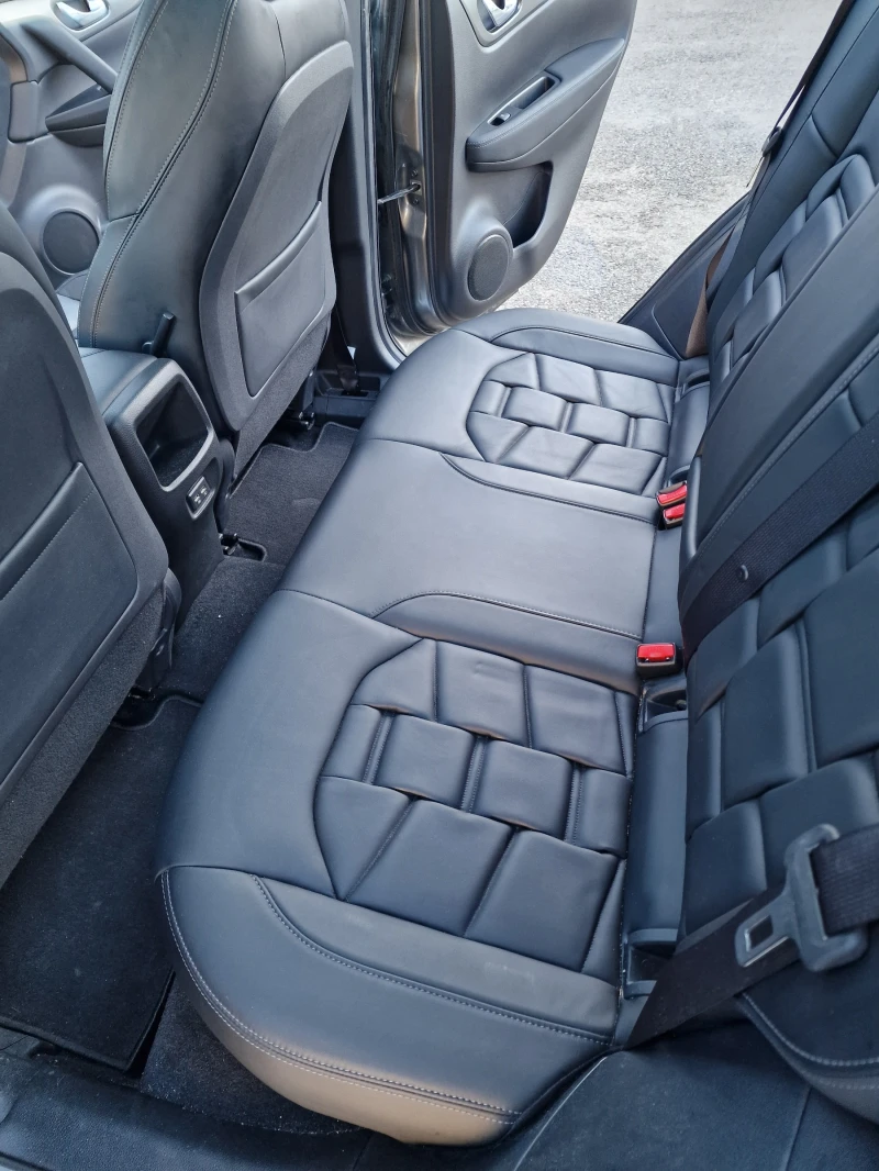 Nissan Qashqai 1.3 DIG-T   Tekna+   2021   63 000 km   Панорама  , снимка 15 - Автомобили и джипове - 52657161