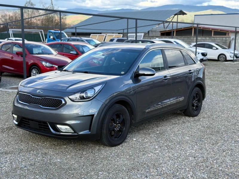 Kia Niro 1.6i/Plug-in Hybrid/Service Book/, снимка 3 - Автомобили и джипове - 52514148