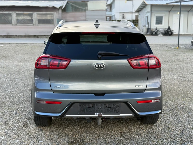 Kia Niro 1.6i/Plug-in Hybrid/Service Book/, снимка 5 - Автомобили и джипове - 52514148