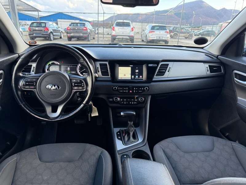 Kia Niro 1.6i/Plug-in Hybrid/Service Book/, снимка 7 - Автомобили и джипове - 52514148