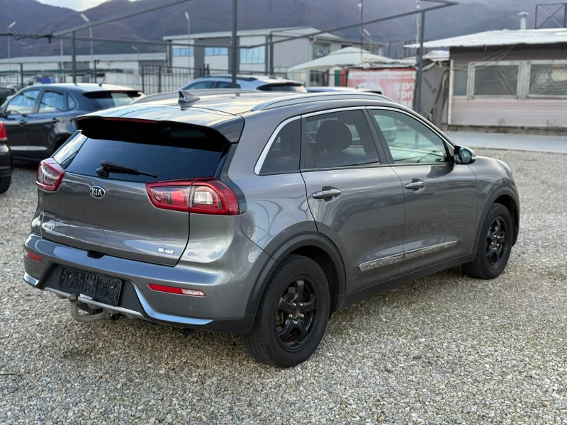 Kia Niro 1.6i/Plug-in Hybrid/Service Book/, снимка 6 - Автомобили и джипове - 52514148