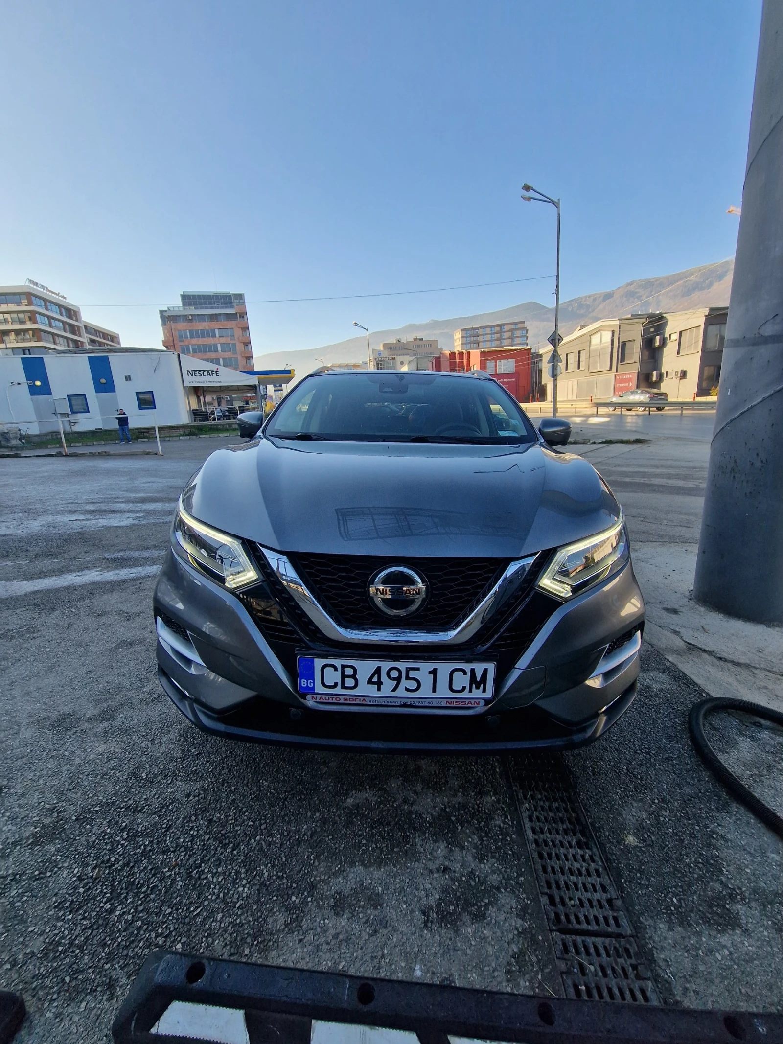 Nissan Qashqai 1.3 DIG-T   Tekna+   2021   63 000 km   Панорама  , снимка 1