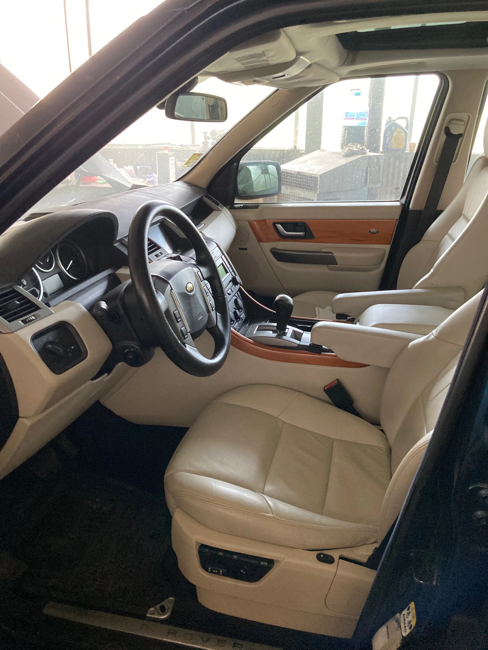 Land Rover Range Rover Sport 2.7 HSE - изображение 2