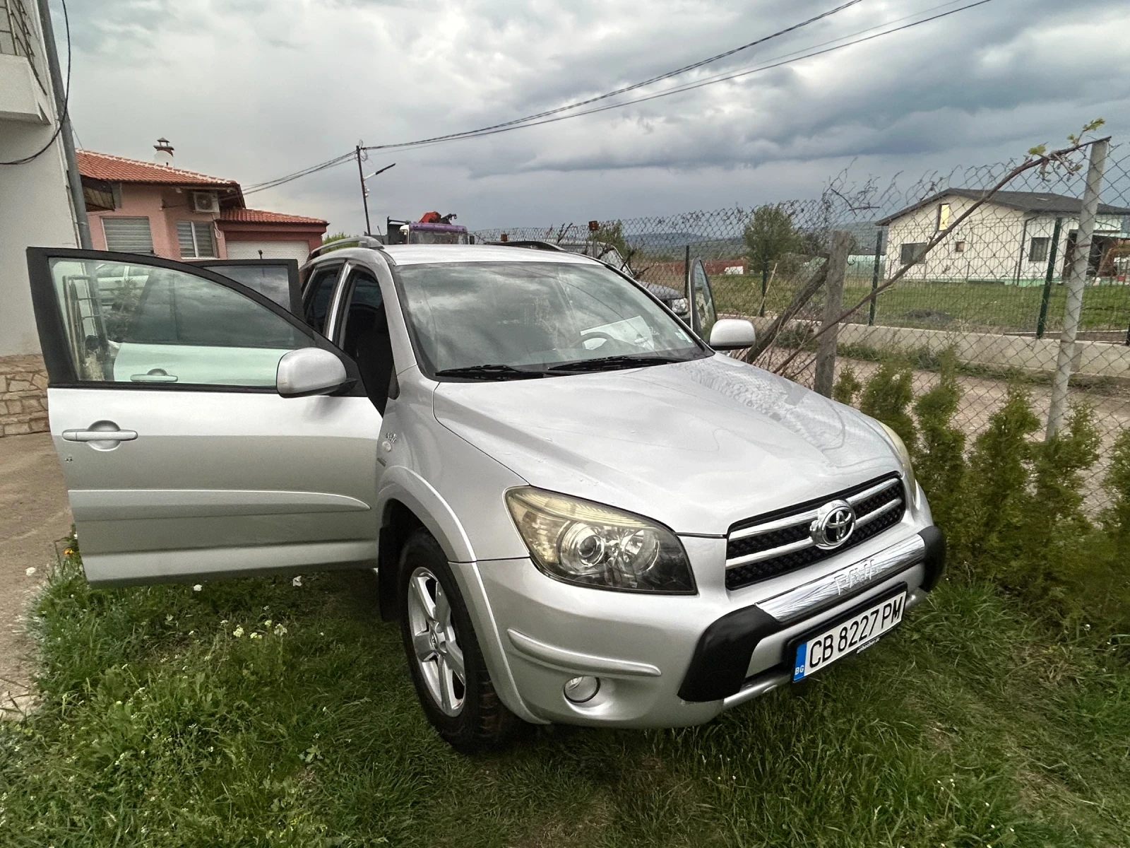 Toyota Rav4 D CAT 177кс - изображение 5