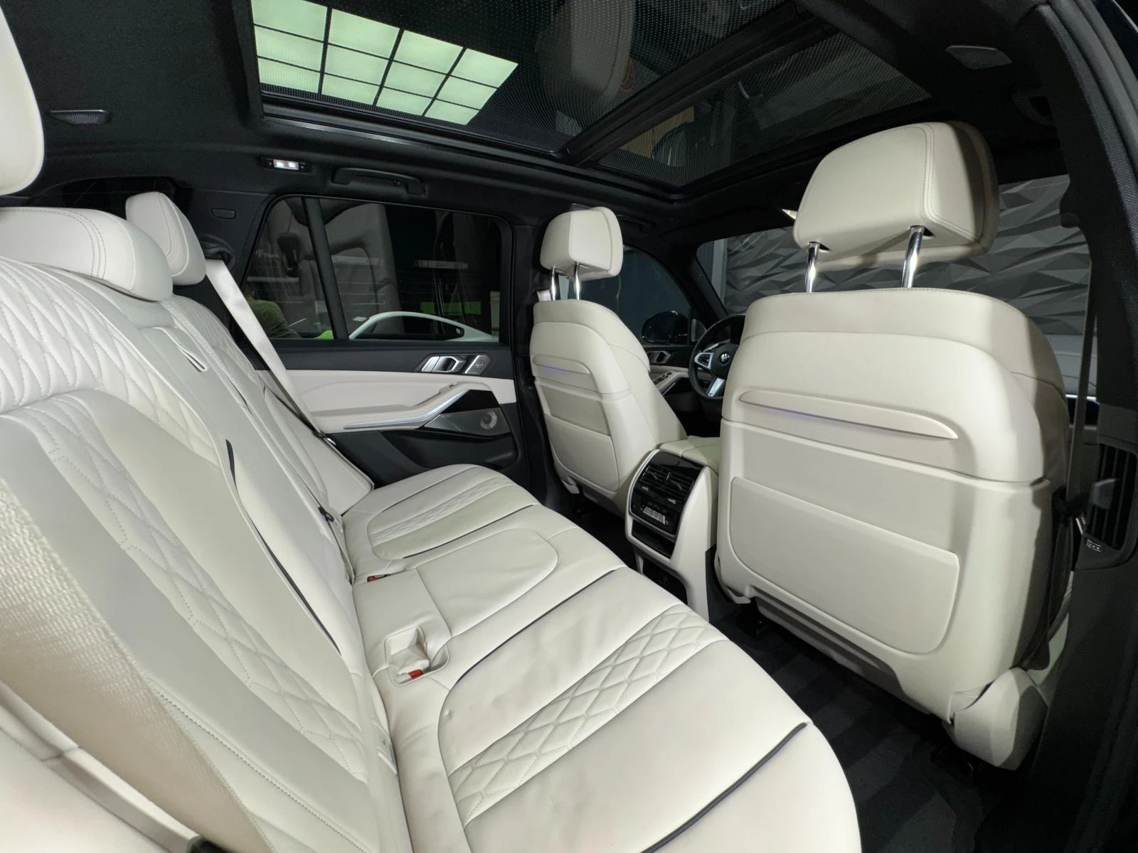 BMW X5 xDrive30d M-pack 3D B&W* 360* Lift* Обдухване*  - изображение 9