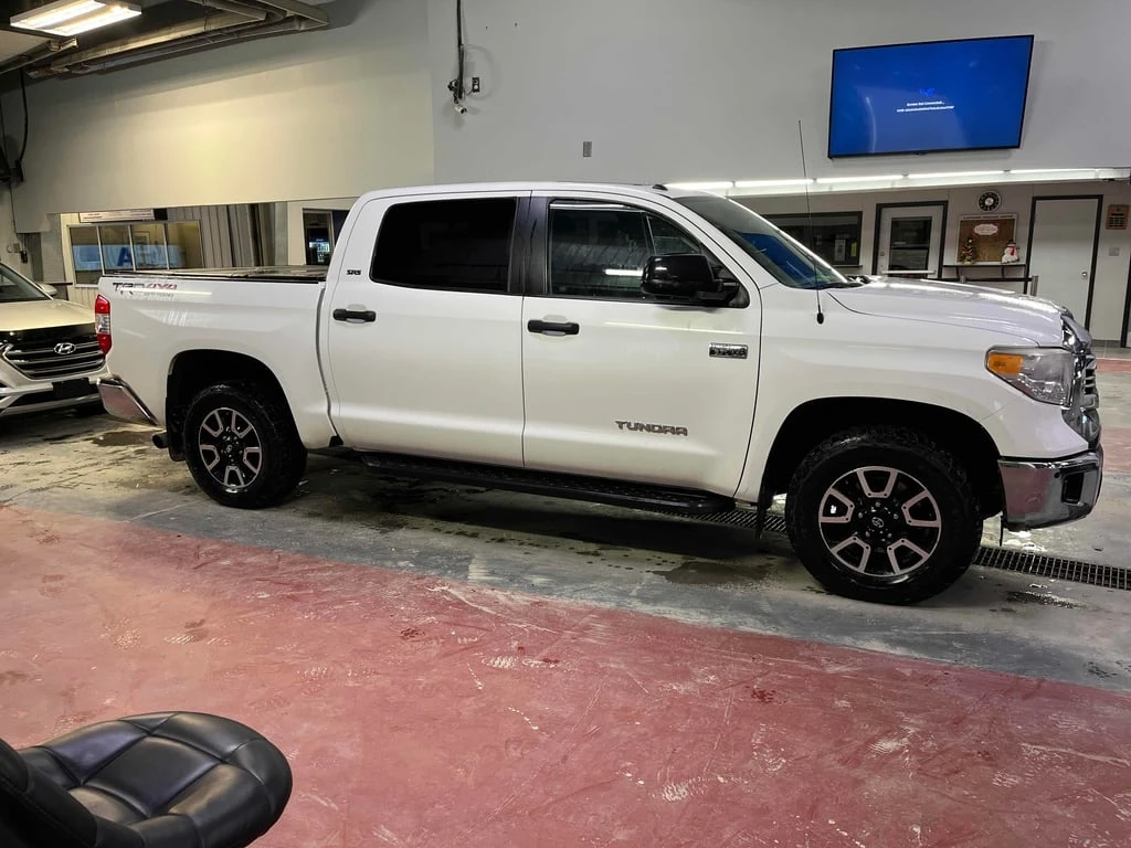 Toyota Tundra 2017 CREWMAX SR5 PLUS * БЕЗ ПЪРВОНАЧАЛНА ВНОСКА*   - изображение 4