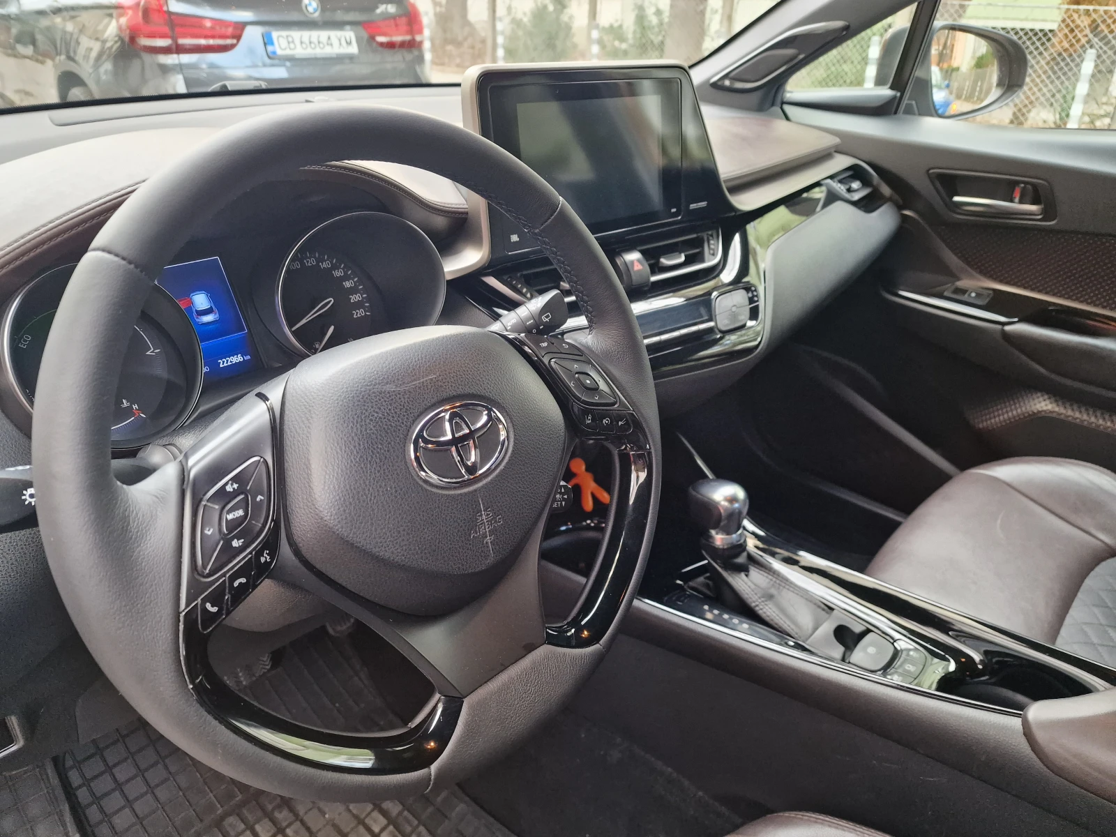 Toyota C-HR 1.8h - изображение 10