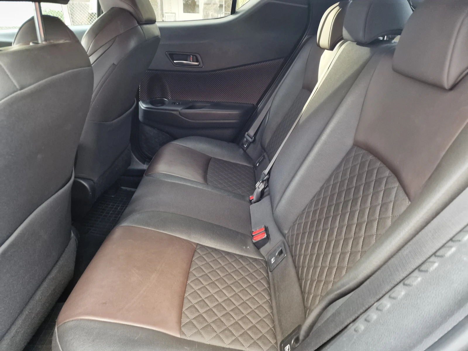 Toyota C-HR 1.8h | Mobile.bg � ����������� 14