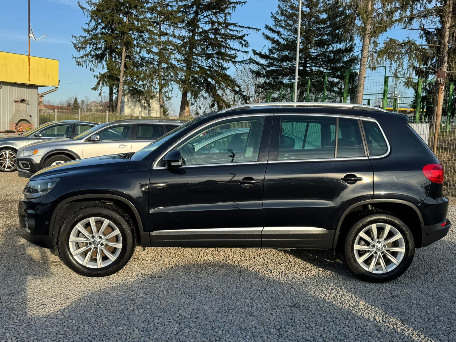 VW Tiguan /Sport&Style 4X4, снимка 8 - Автомобили и джипове - 53738547