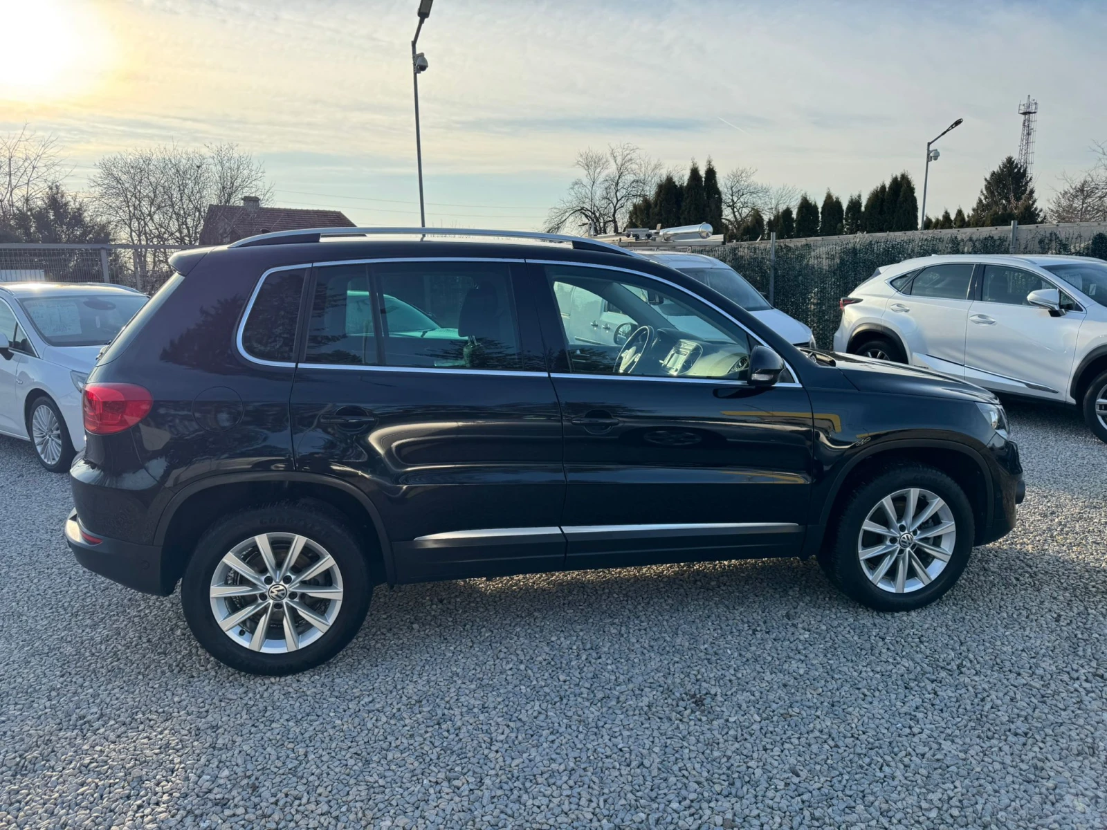 VW Tiguan /Sport&Style 4X4, снимка 7 - Автомобили и джипове - 53738547