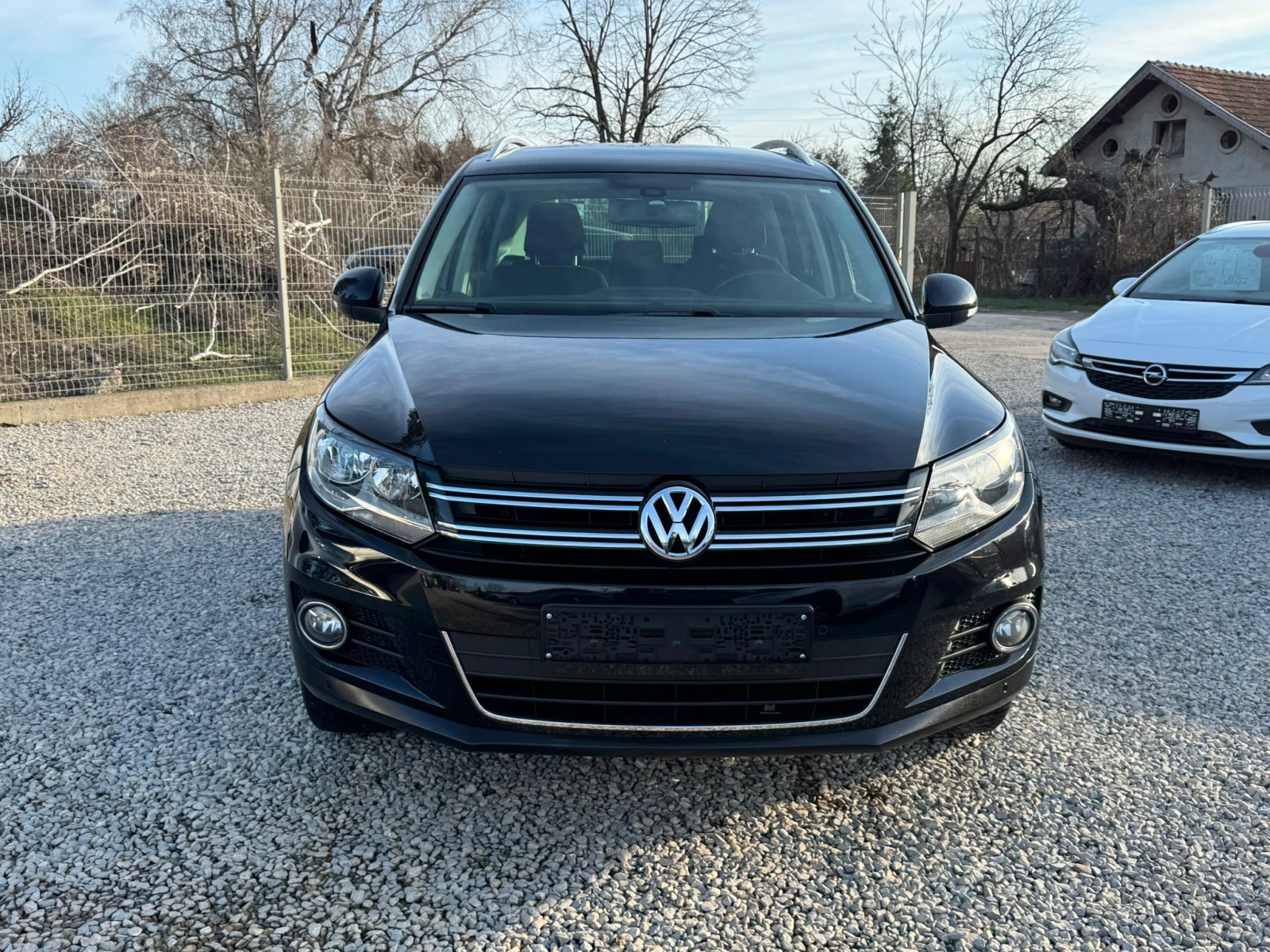 VW Tiguan /Sport&Style 4X4, снимка 5 - Автомобили и джипове - 53738547