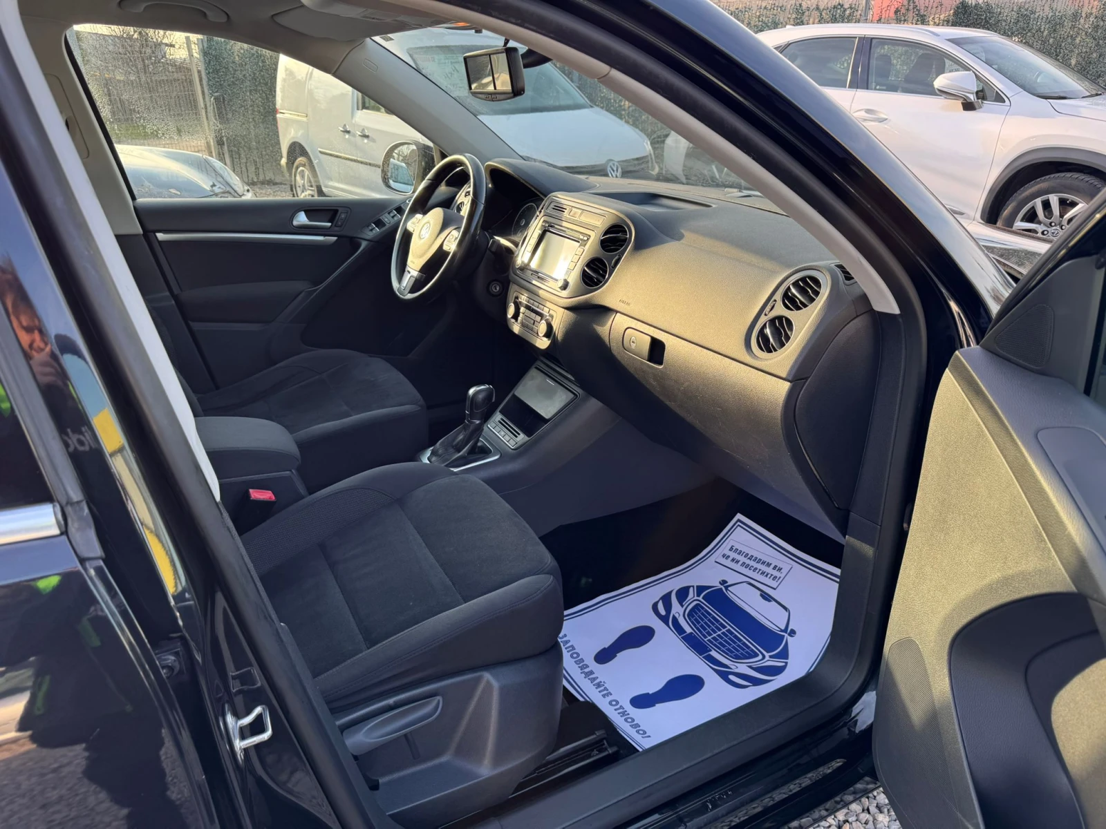 VW Tiguan /Sport&Style 4X4, снимка 14 - Автомобили и джипове - 53738547