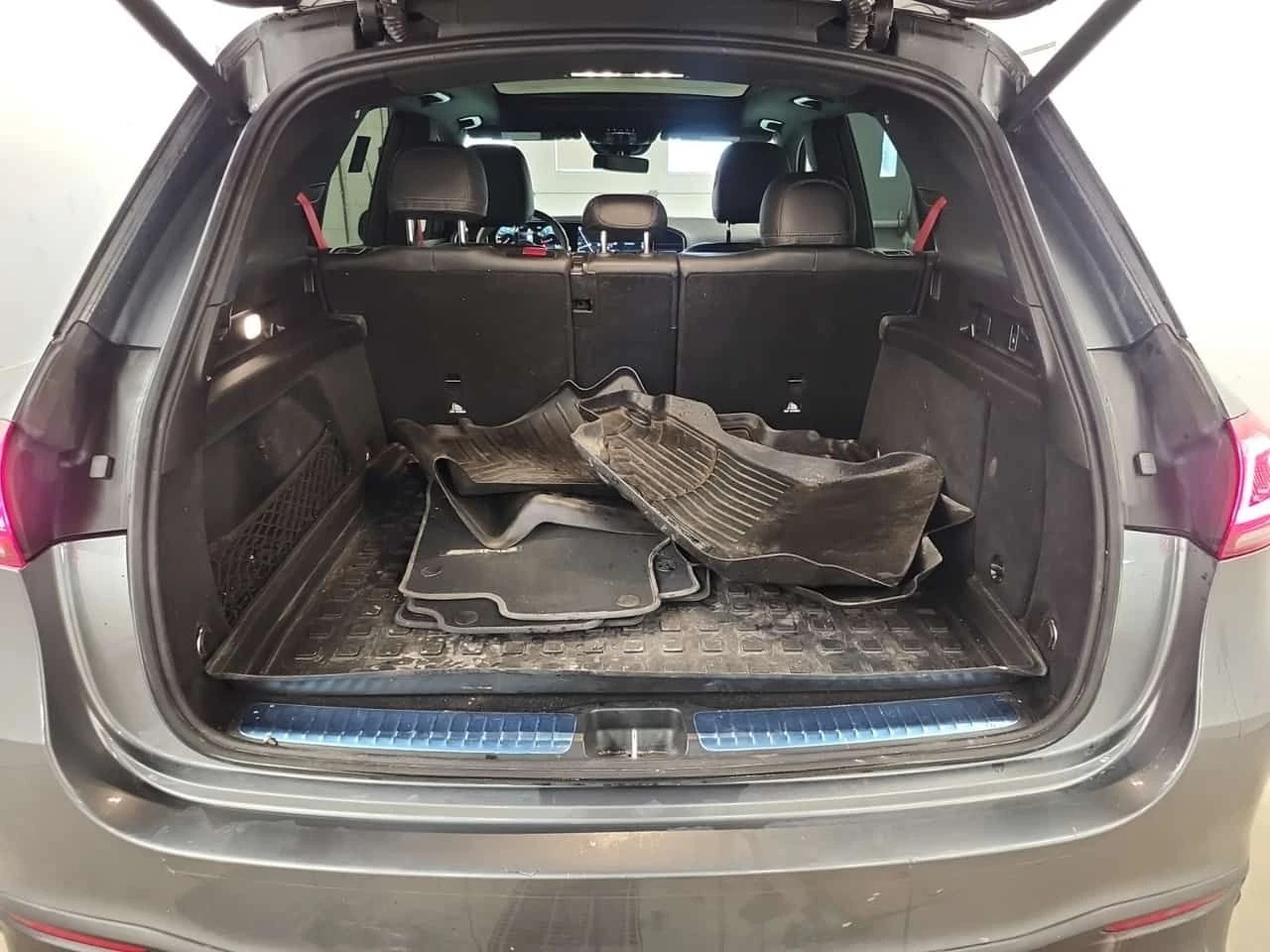 Mercedes-Benz GLE 53 4MATIC | ОБДУХВАНЕ | DISTRONIC | 360 | BURMESTER | МАСАЖ , снимка 14 - Автомобили и джипове - 53819928