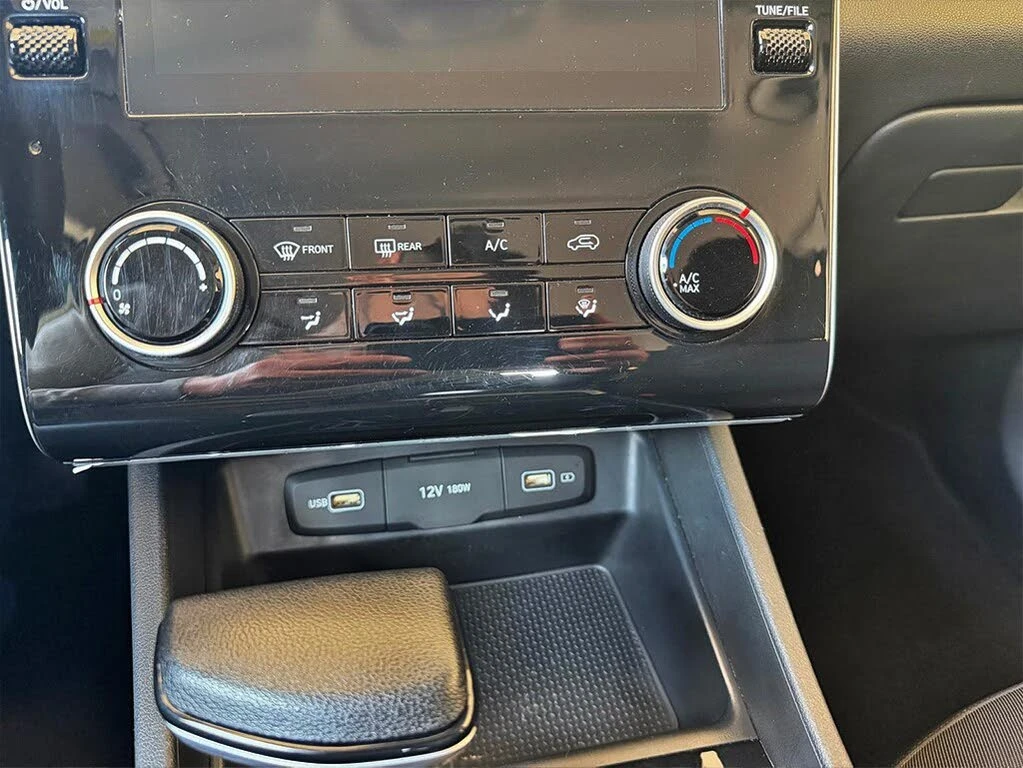 Hyundai Tucson Essential FWD, снимка 10 - Автомобили и джипове - 53985502