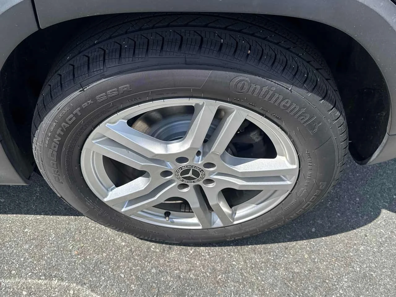 Mercedes-Benz GLB 250 ПАМЕТ| PANO| ПОДГРЕВИ| , снимка 15 - Автомобили и джипове - 54697077