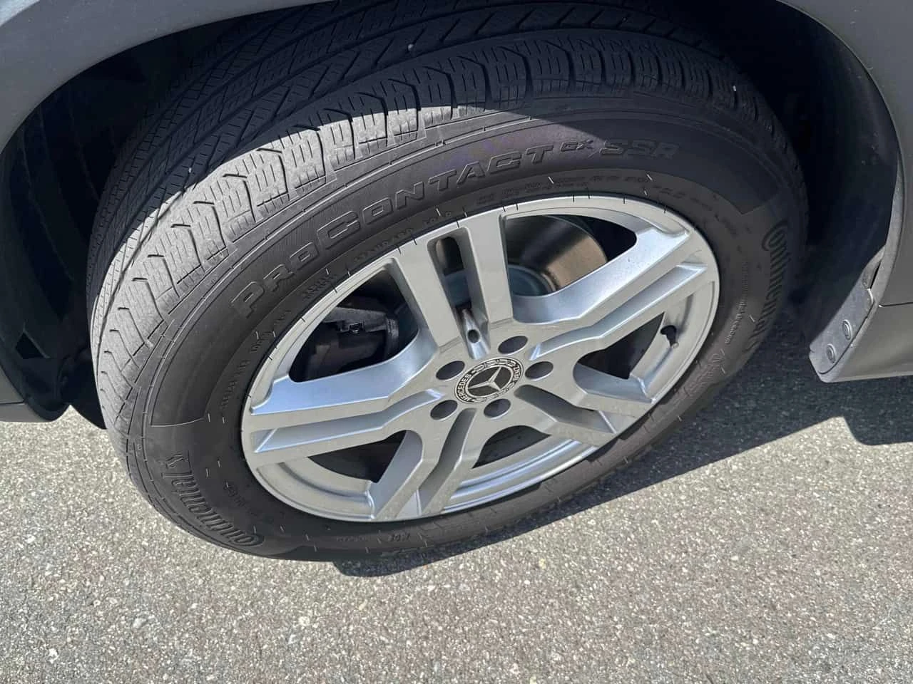 Mercedes-Benz GLB 250 ПАМЕТ| PANO| ПОДГРЕВИ| , снимка 10 - Автомобили и джипове - 54697077