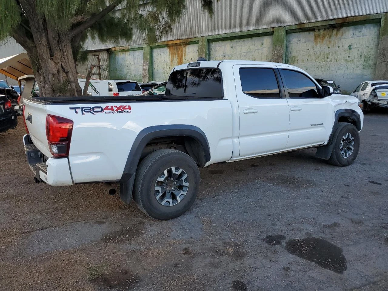 Toyota Tacoma 3.5l Double Cab, снимка 3 - Автомобили и джипове - 54883676