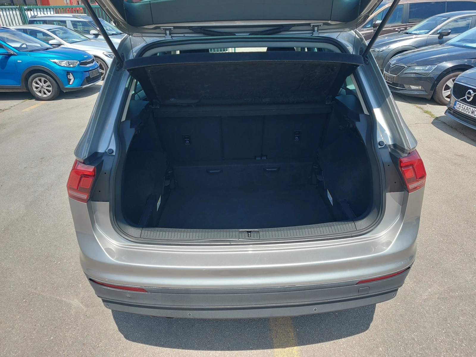 VW Tiguan 2.0 TDI* 150 к.с.* 4 MOTION* DSG* ИТАЛИЯ, снимка 14 - Автомобили и джипове - 55154138