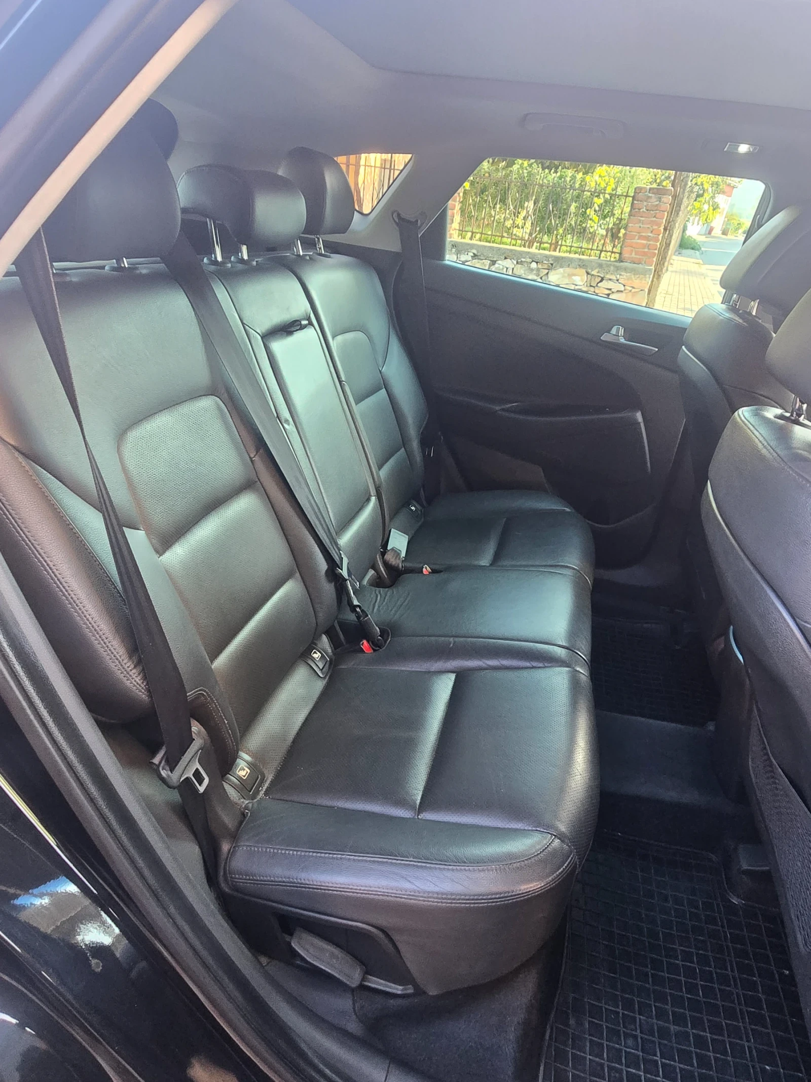 Hyundai Tucson, снимка 10 - Автомобили и джипове - 56205236
