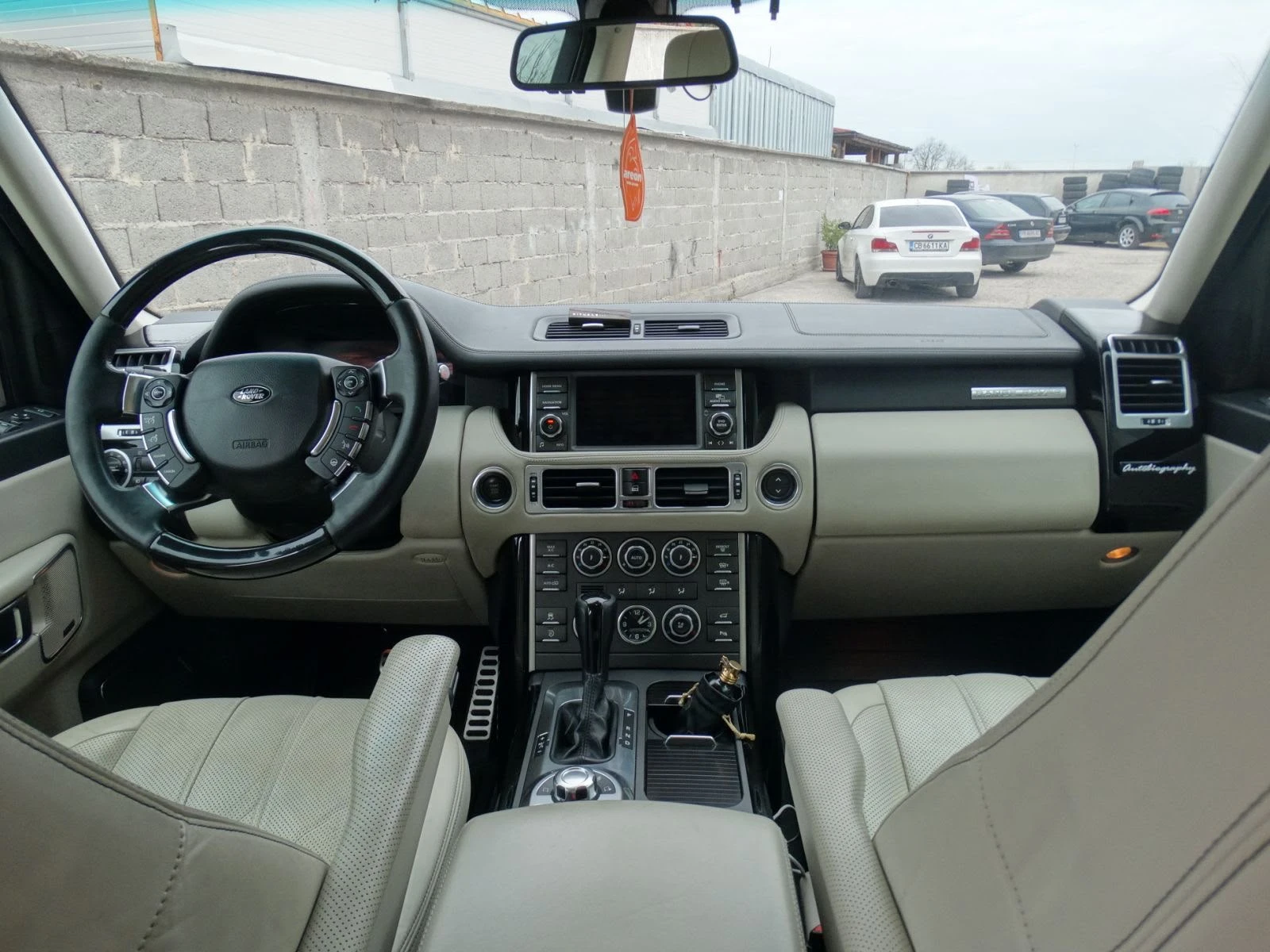 Land Rover Range rover Autobiography 5.0 SC, снимка 9 - Автомобили и джипове - 56219139