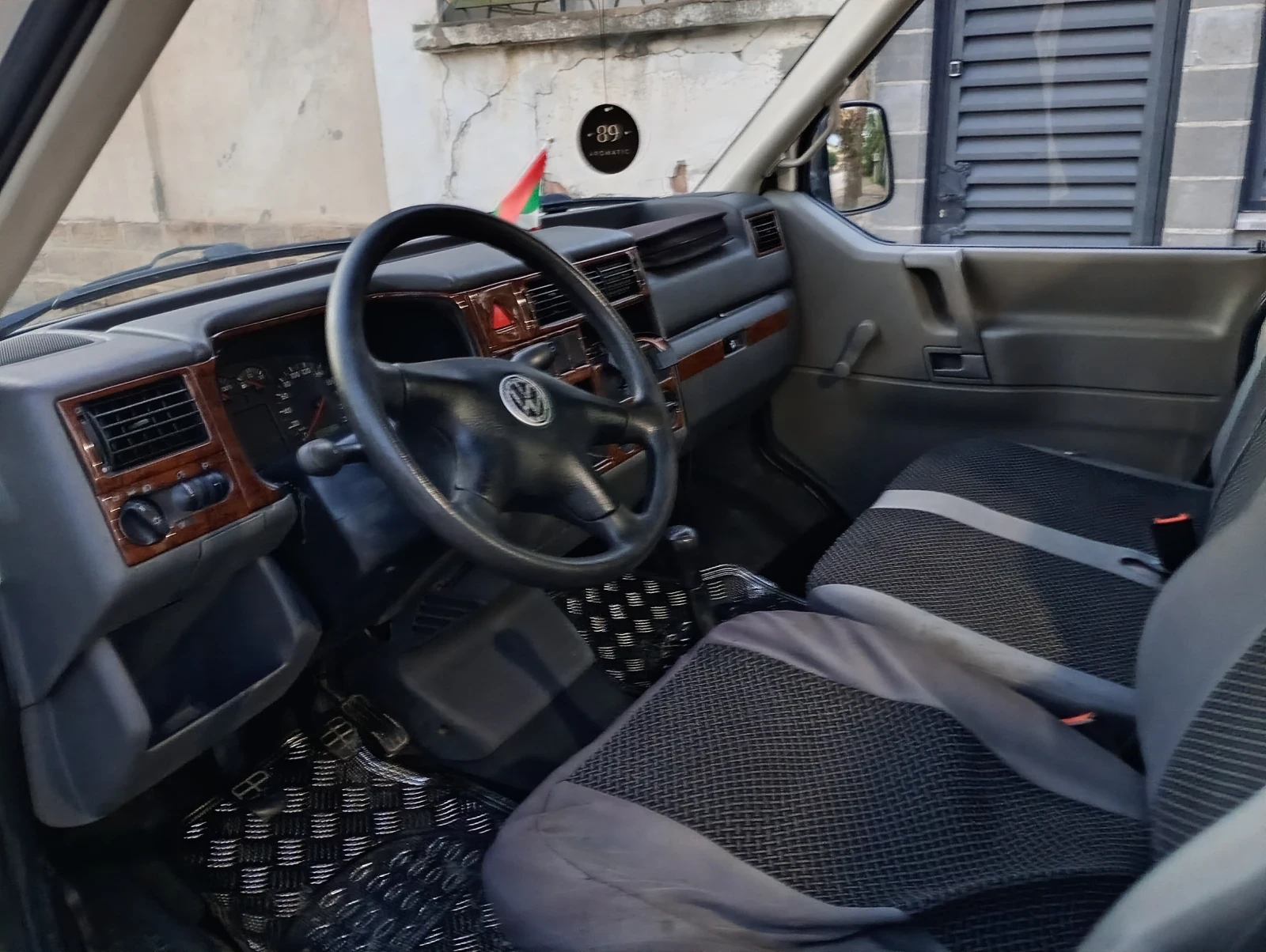 VW Transporter, снимка 7 - Бусове и автобуси - 55542081