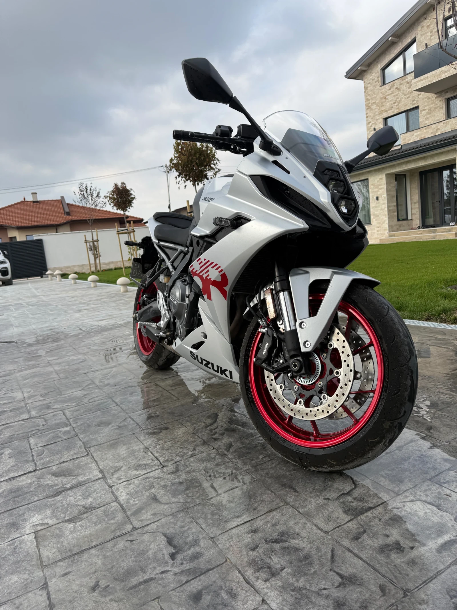 Suzuki Gsx R8, снимка 2 - Мотоциклети и мототехника - 56645026