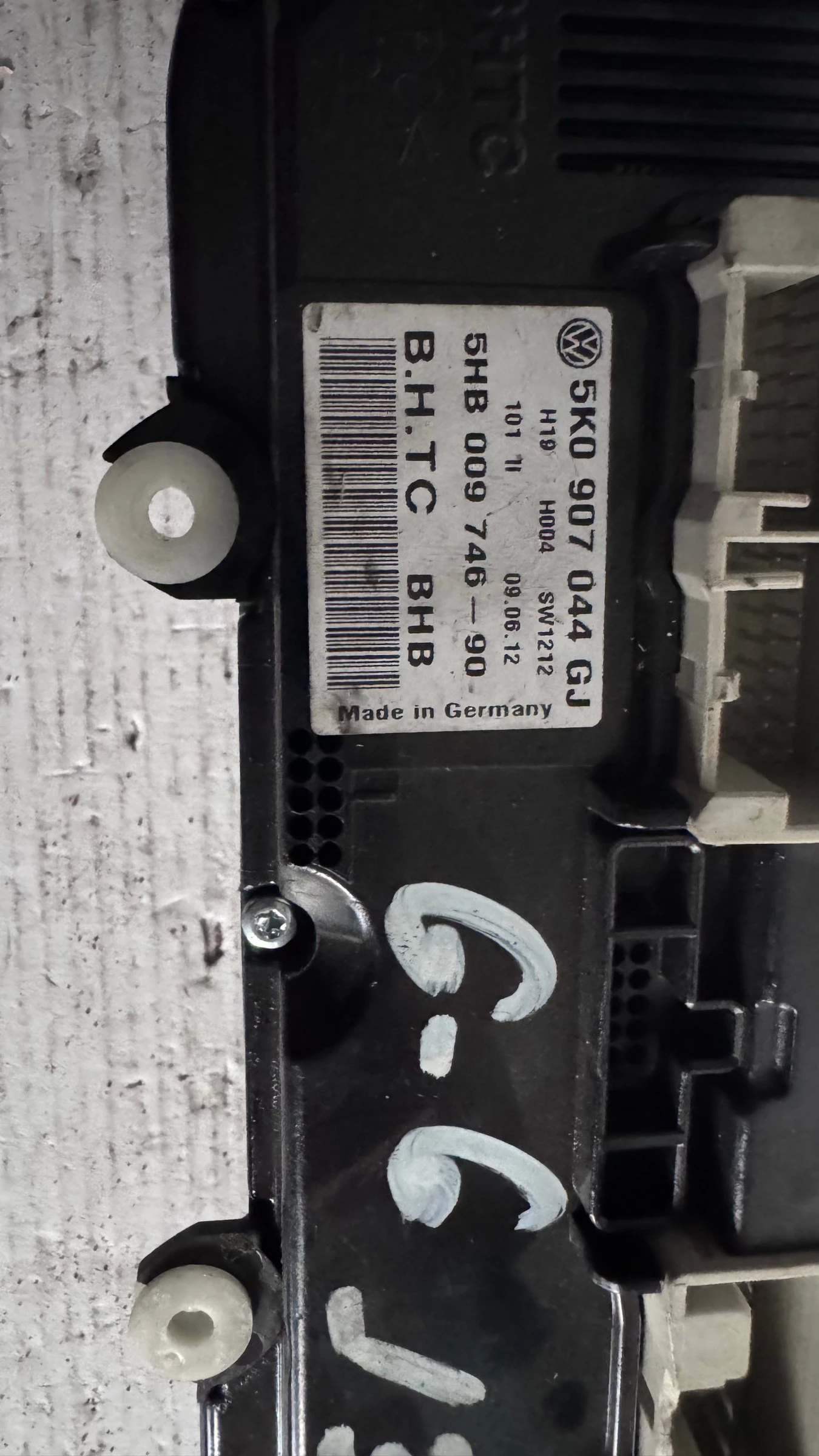   /  /  a VW Golf 6 - 5K0907044 | Mobile.bg   2