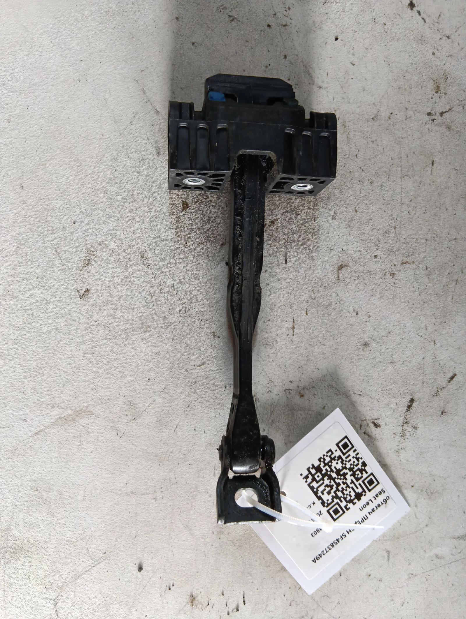 обтегач ПРЕДЕН 5F45837249A Seat Leon