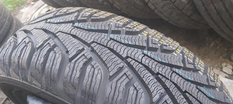 Гуми Зимни 185/65R14, снимка 2 - Гуми и джанти - 33436985