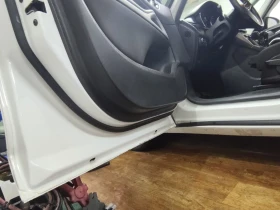 Opel Zafira 2.0DTCI 165 КАТО НОВА, снимка 17