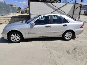 Mercedes-Benz C 180, снимка 3