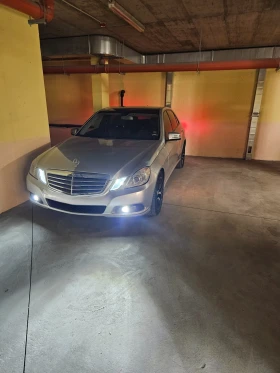 Mercedes-Benz E 220, снимка 7