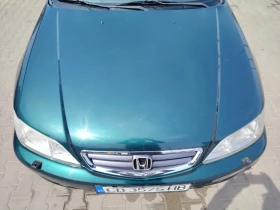 Honda Accord Хечбек, снимка 2
