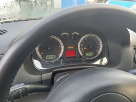 VW Golf - 2250 € / 4400.62 лв. - 60000826 6