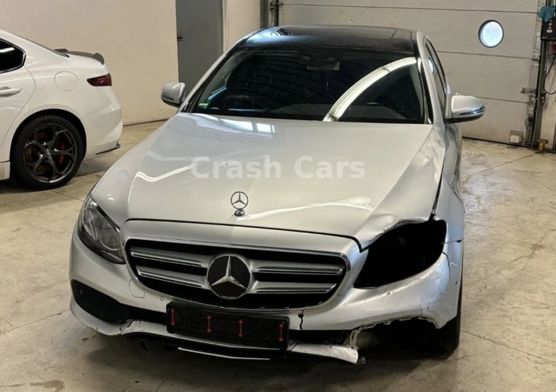 Mercedes-Benz E 350 Блъсната нов внос Германия, снимка 5 - Автомобили и джипове - 47474855