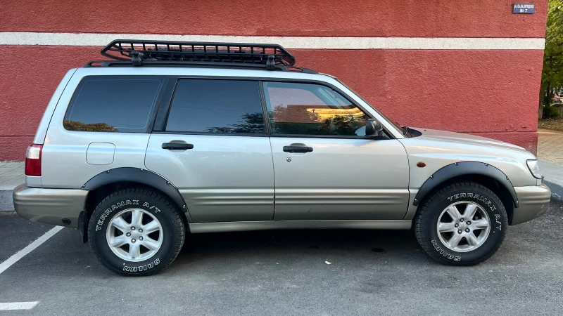 Subaru Forester Forester sf, снимка 8 - Автомобили и джипове - 48173815