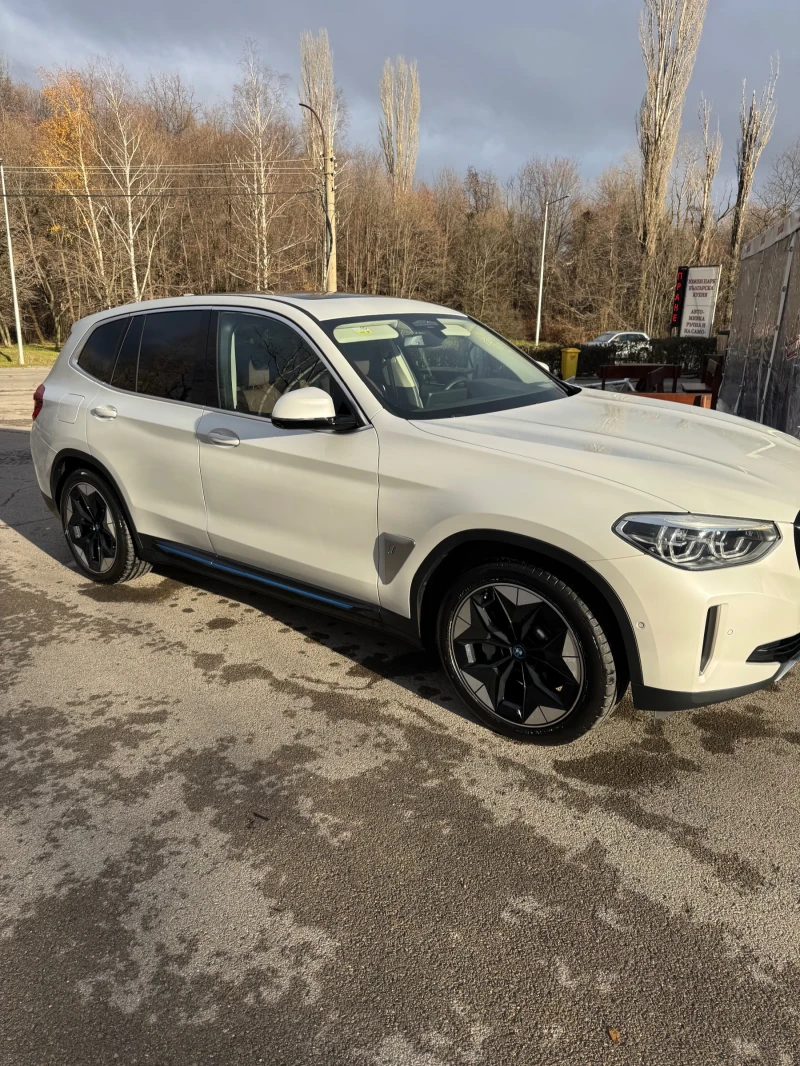 BMW iX3, снимка 3 - Автомобили и джипове - 48198279