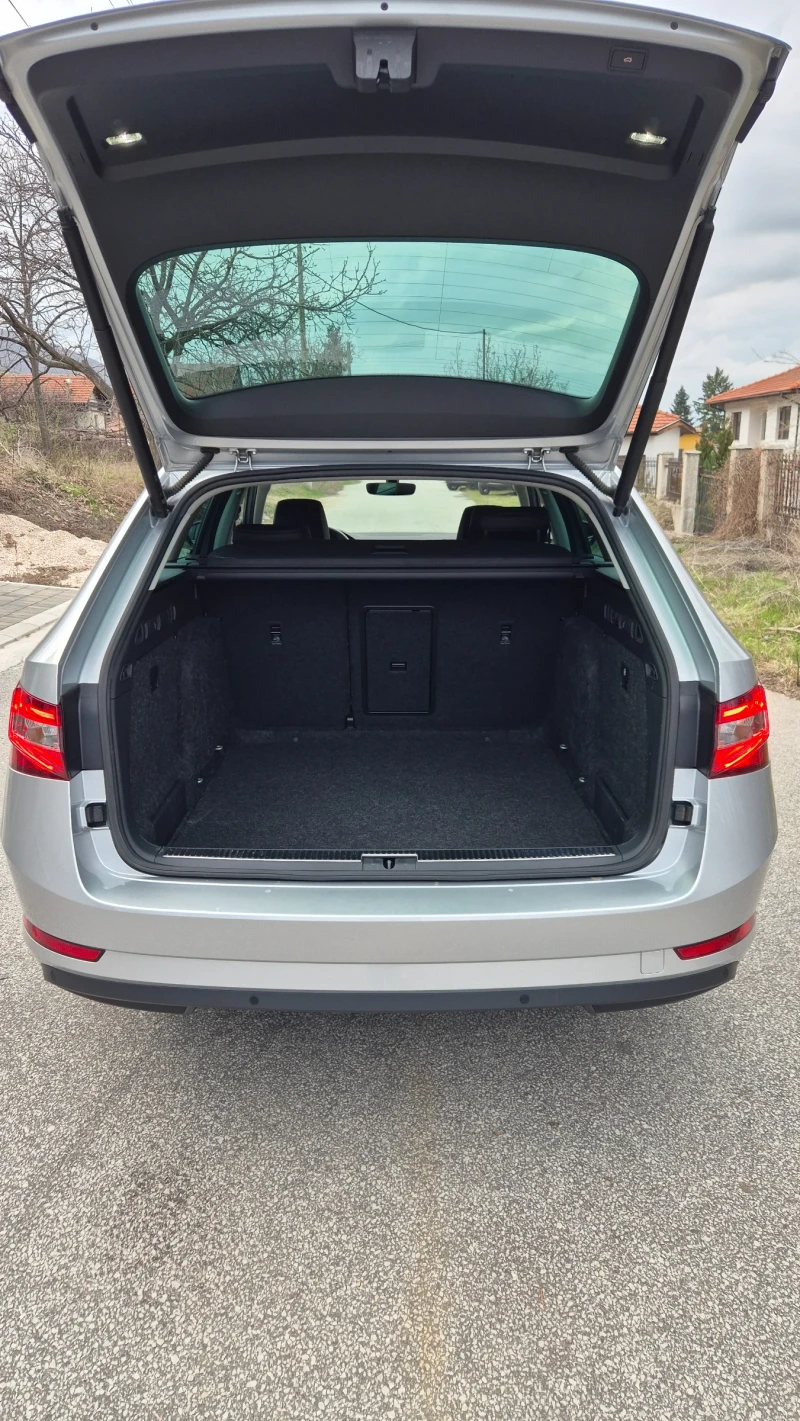 Skoda Superb 2.0D-22г, снимка 7 - Автомобили и джипове - 49654961