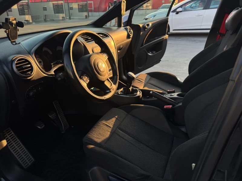 Seat Leon 2.0TDI 170, снимка 8 - Автомобили и джипове - 51087402