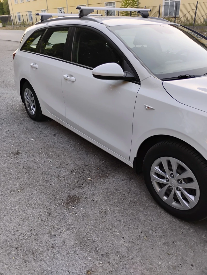 Kia Ceed, снимка 3 - Автомобили и джипове - 51762003