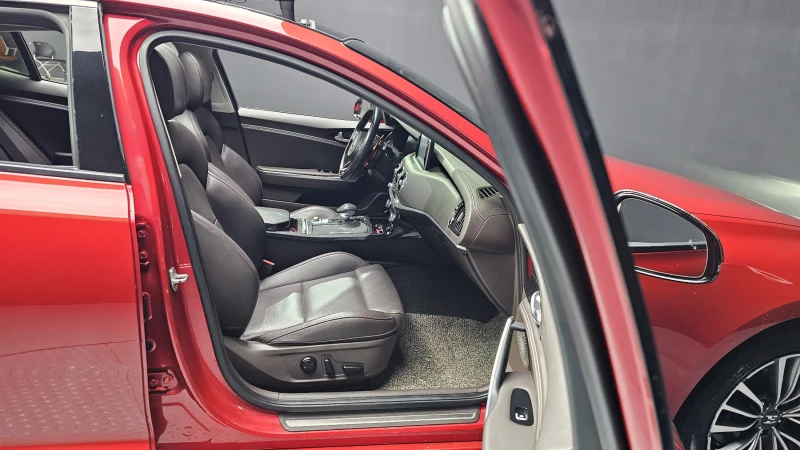 Kia Stinger 2.0T AWD PLATINUM autogeorge.com, снимка 14 - Автомобили и джипове - 52079491
