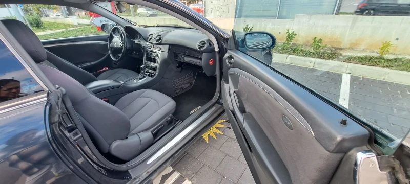 Mercedes-Benz CLK Kompresor 200 , снимка 7 - Автомобили и джипове - 52486593