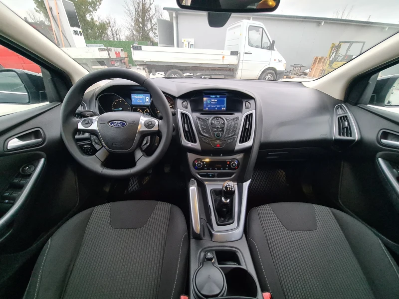 Ford Focus 1.6 TDCI 116 к.с. TITANIUM KEYLESS ЕВРО 5, снимка 14 - Автомобили и джипове - 53454064