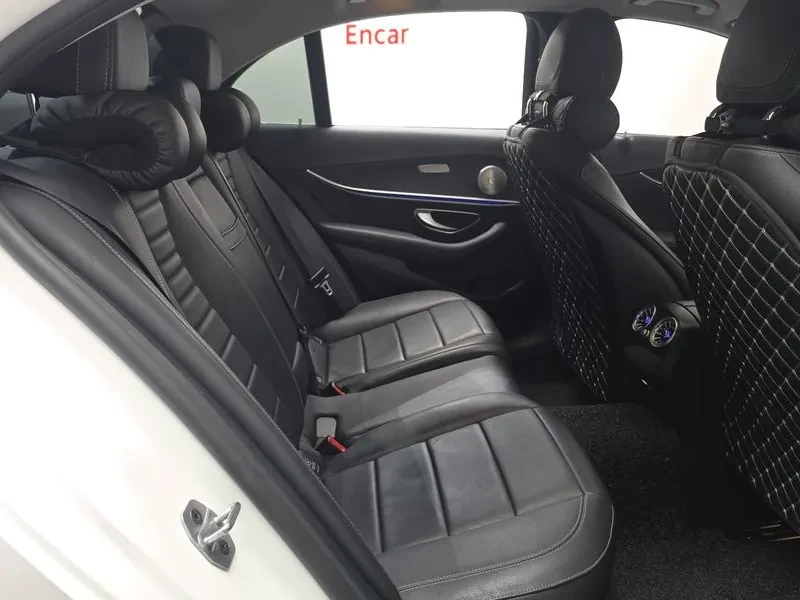 Mercedes-Benz E 220 Avantgarde, снимка 11 - Автомобили и джипове - 56736425