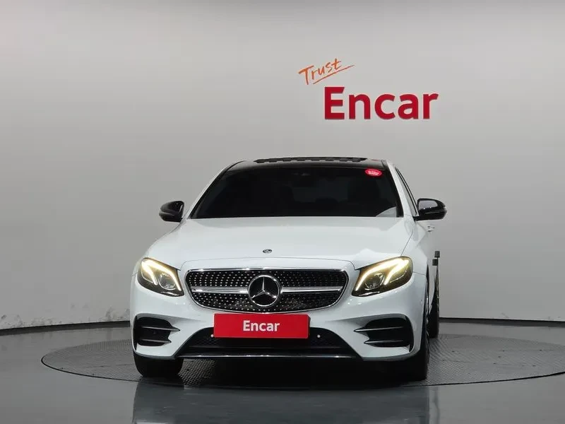 Mercedes-Benz E 220 Avantgarde, снимка 3 - Автомобили и джипове - 56736425