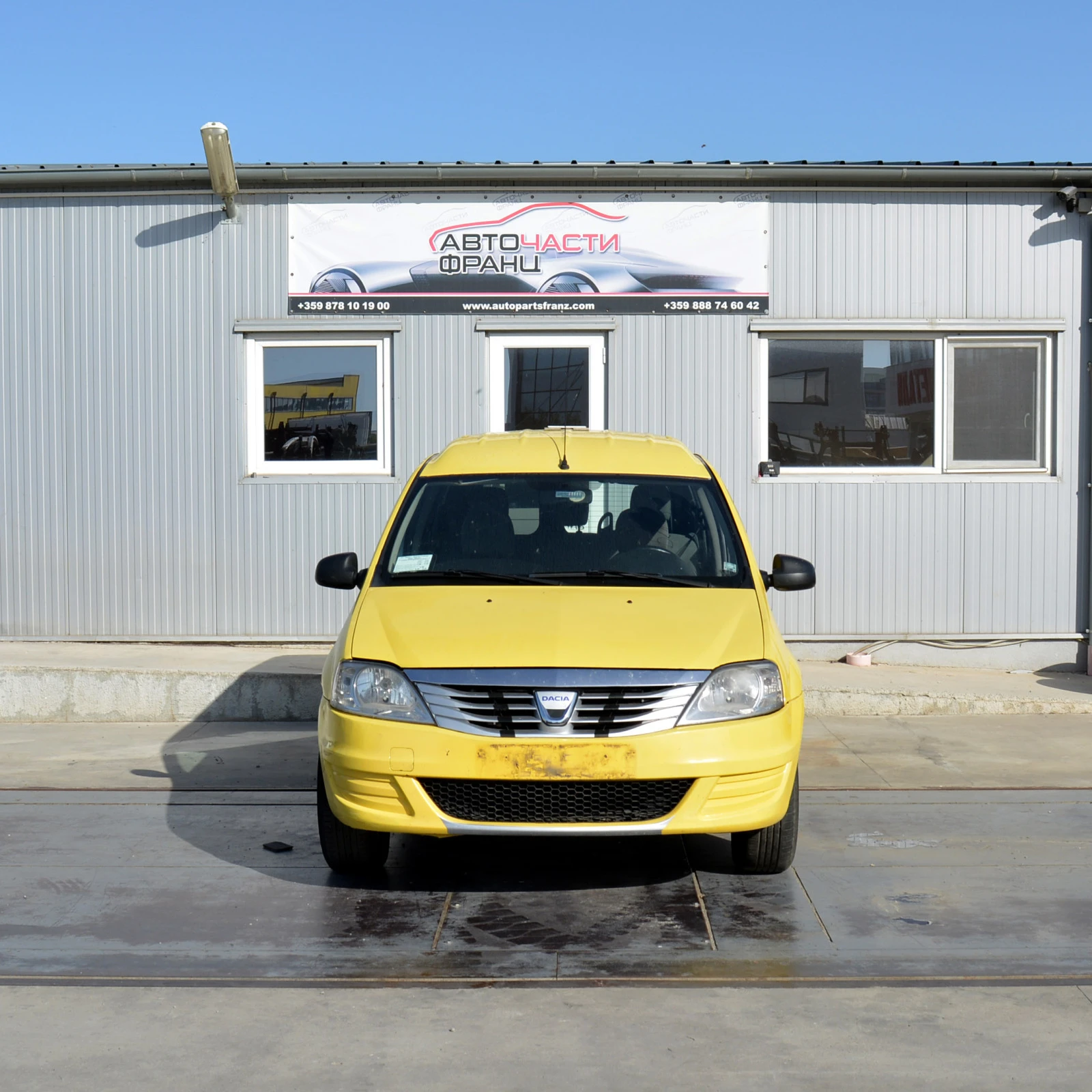 Dacia Logan 1.6 i, снимка 1