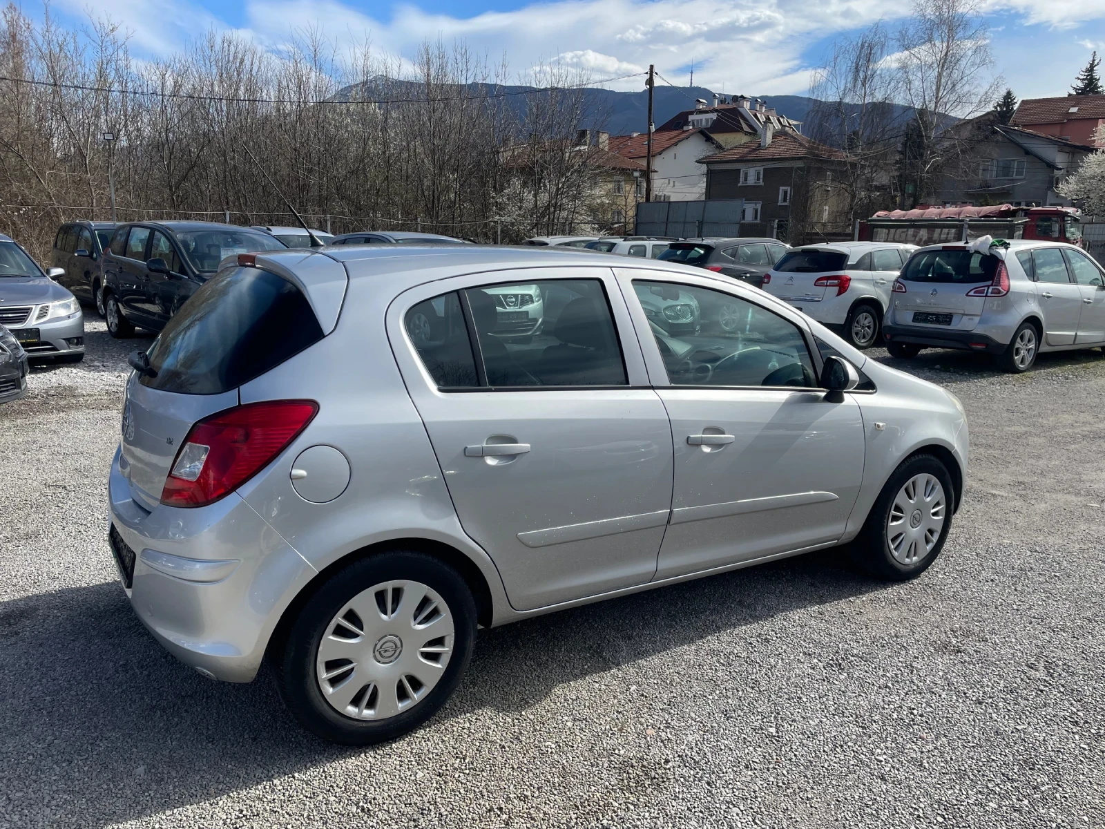 Opel Corsa 1.2 - Gaz  - изображение 5