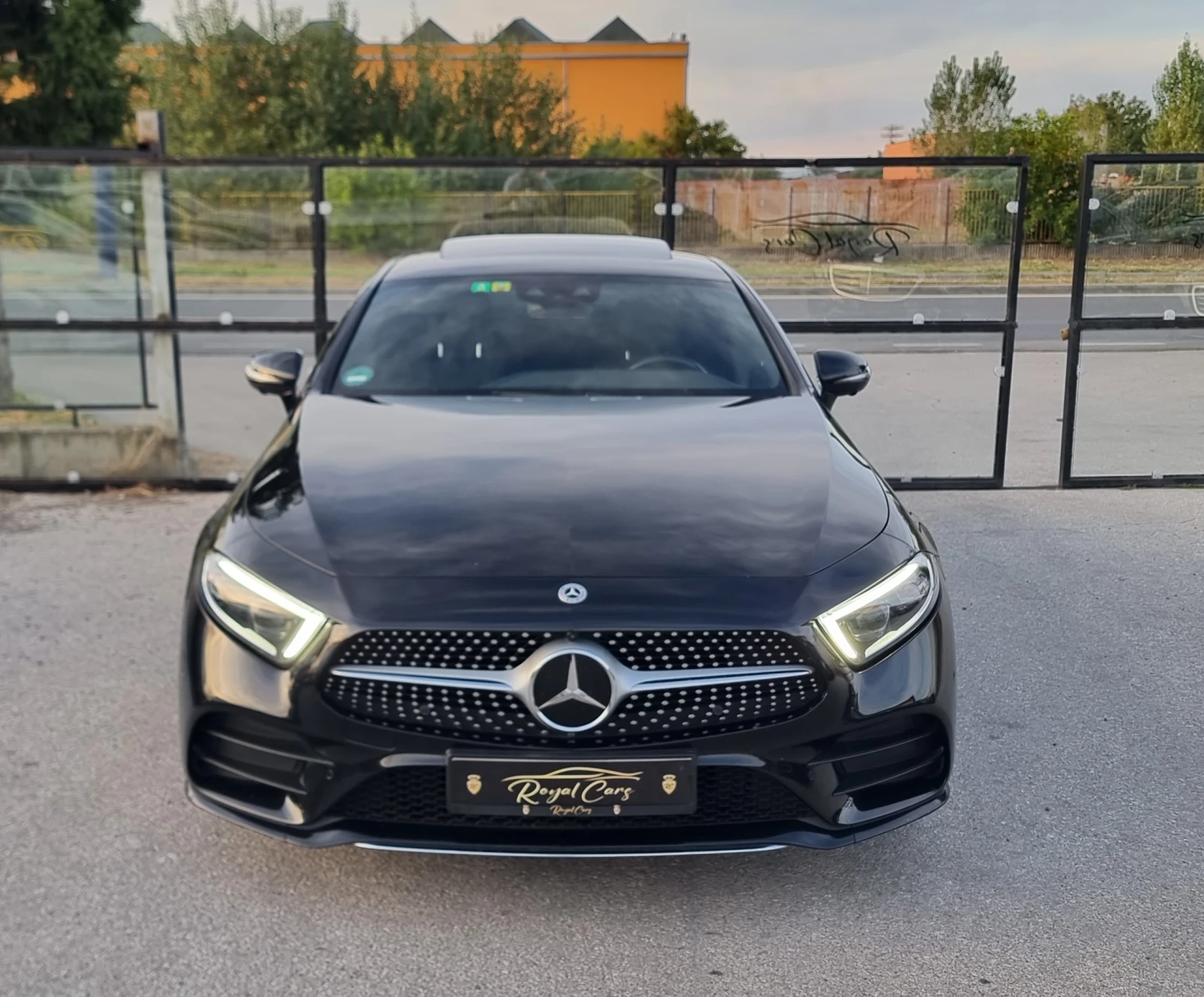 Mercedes-Benz CLS 400 * 4 Matic * AMG * CARBON * INDIVIDUAL /* 360  - изображение 2