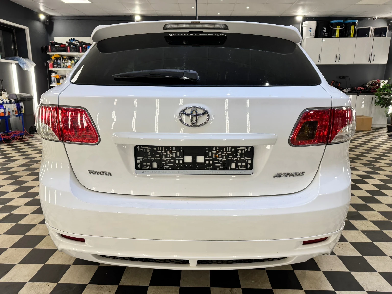 Toyota Avensis 2.2 D-4D Motorsport NAVI FULL - изображение 4