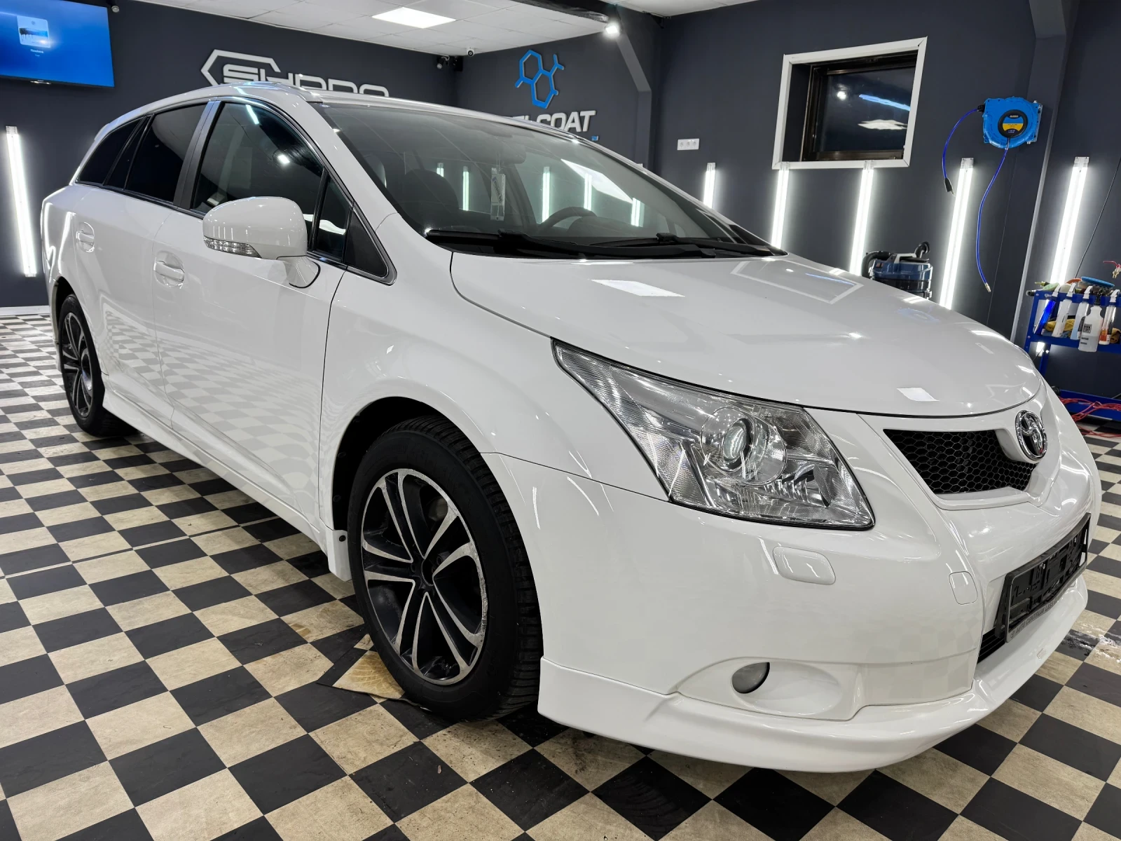 Toyota Avensis 2.2 D-4D Motorsport NAVI FULL - изображение 6